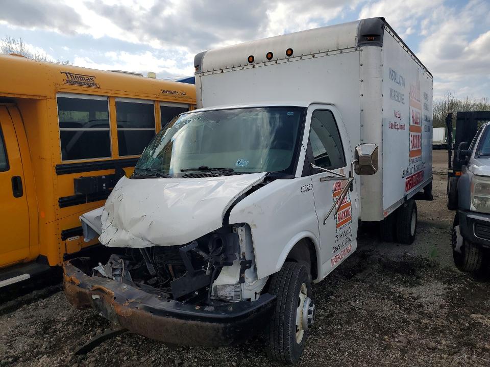50512526 :رقم المزاد ، 1GDHG31U251106299 vin ، 2005 Gmc Savana مزاد بيع