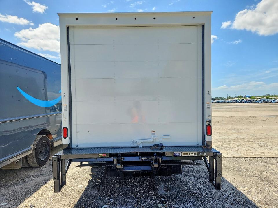 2022 Ford Econoline მანქანა იყიდება აუქციონზე, vin: 1FDXE4FN5NDC09840, აუქციონის ნომერი: 50319516