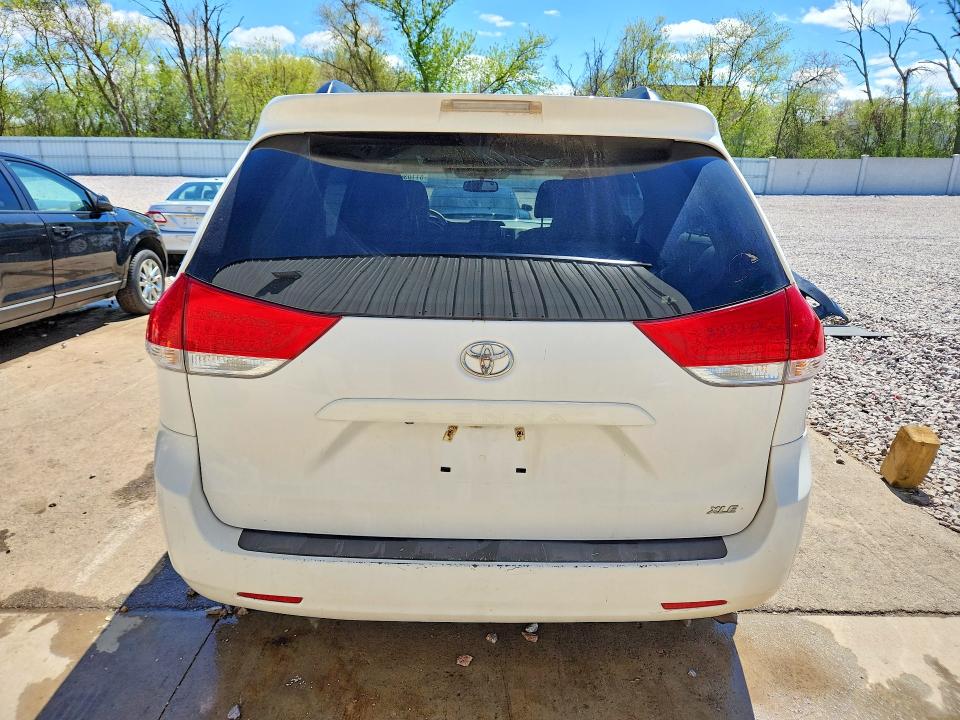 Продаж на аукціоні авто 2013 Toyota Sienna, vin: 5TDYK3DC3DS377623, номер лоту: 51103656