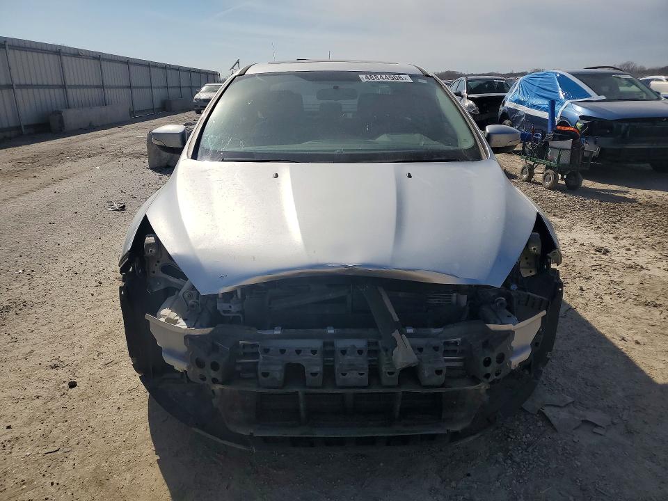 48844506 :رقم المزاد ، 1FADP3H22JL203515 vin ، 2018 Ford Focus مزاد بيع