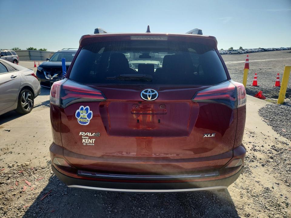 Продажа на аукционе авто 2018 Toyota Rav4, vin: JTMWFREV7JD121233, номер лота: 50782606