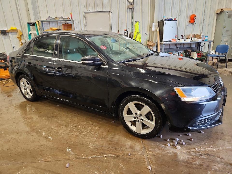 51193696 :رقم المزاد ، 3VWLL7AJXDM444863 vin ، 2013 Volkswagen Jetta مزاد بيع