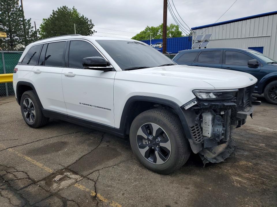 Продаж на аукціоні авто 2023 Jeep Grand Cherokee, vin: 1C4RJYB63PC623951, номер лоту: 52017956