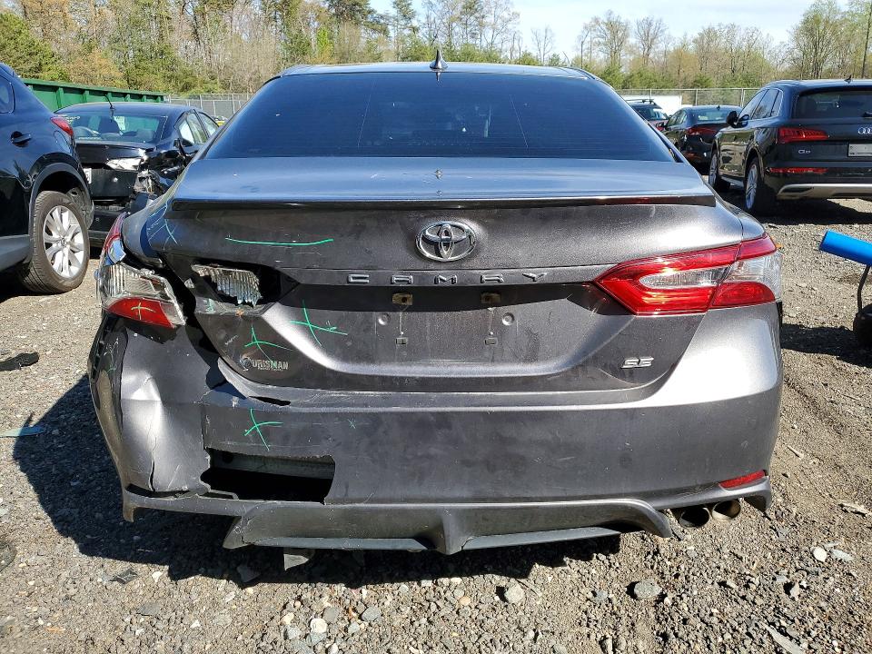 48970326 :رقم المزاد ، 4T1B11HK4KU766628 vin ، 2019 Toyota Camry مزاد بيع