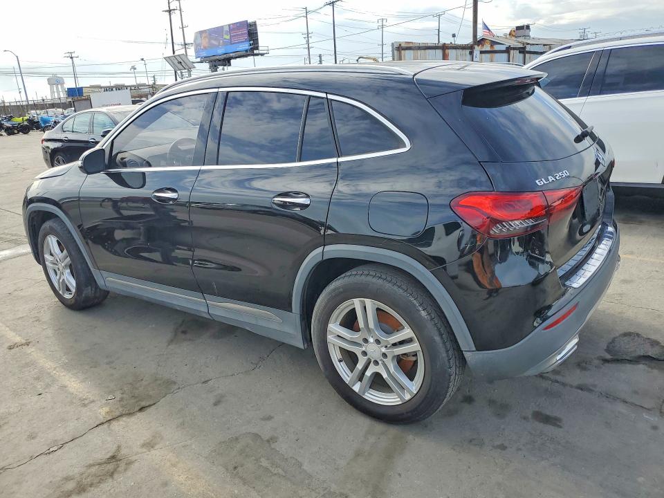 48782296 :رقم المزاد ، W1N4N4GB8MJ200568 vin ، 2021 Mercedes-benz Gla مزاد بيع