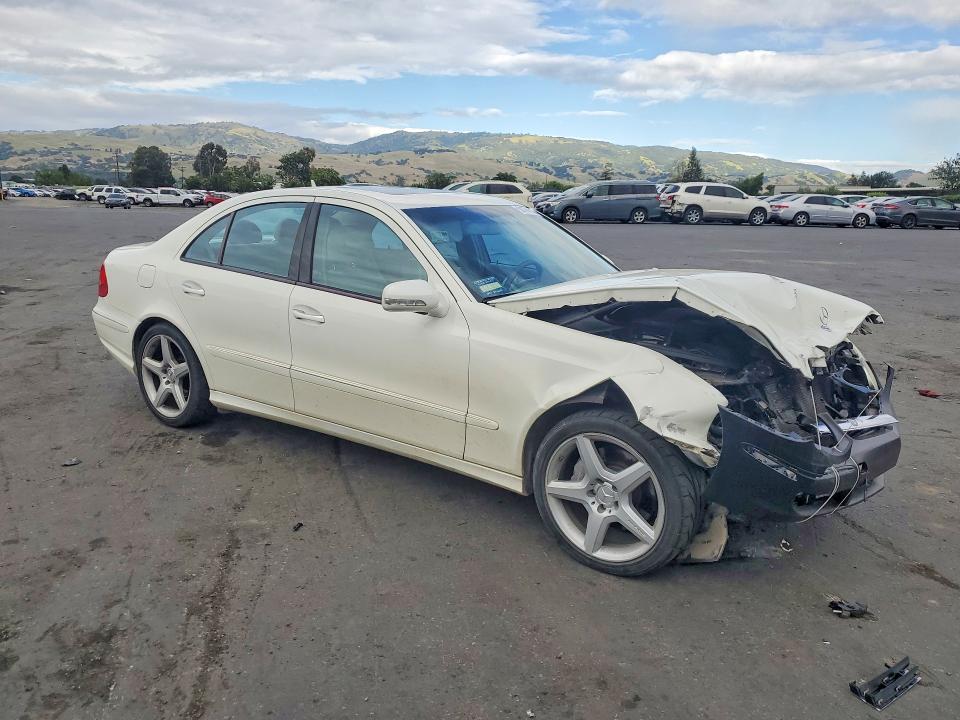 50784536 :رقم المزاد ، WDBUF56X89B426780 vin ، 2009 Mercedes-benz E مزاد بيع