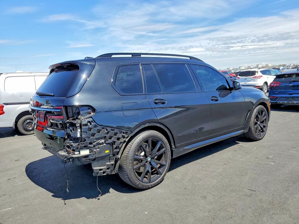 Продажа на аукционе авто 2023 Bmw X7, vin: 5UX23EM05P9R37325, номер лота: 49408556