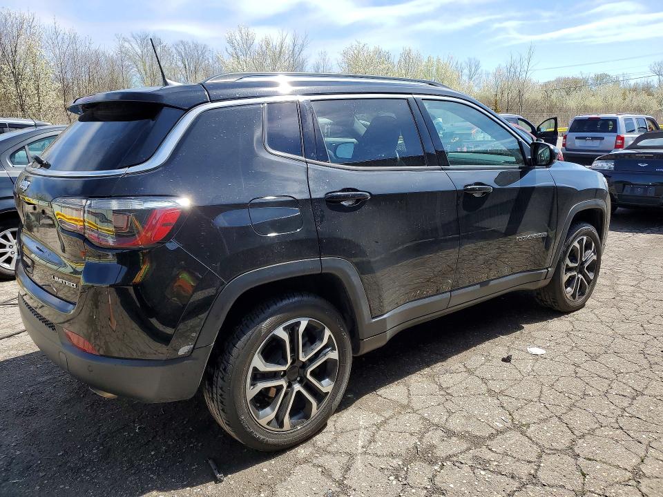 50060056 :رقم المزاد ، 3C4NJDCB3NT110994 vin ، 2022 Jeep Compass مزاد بيع