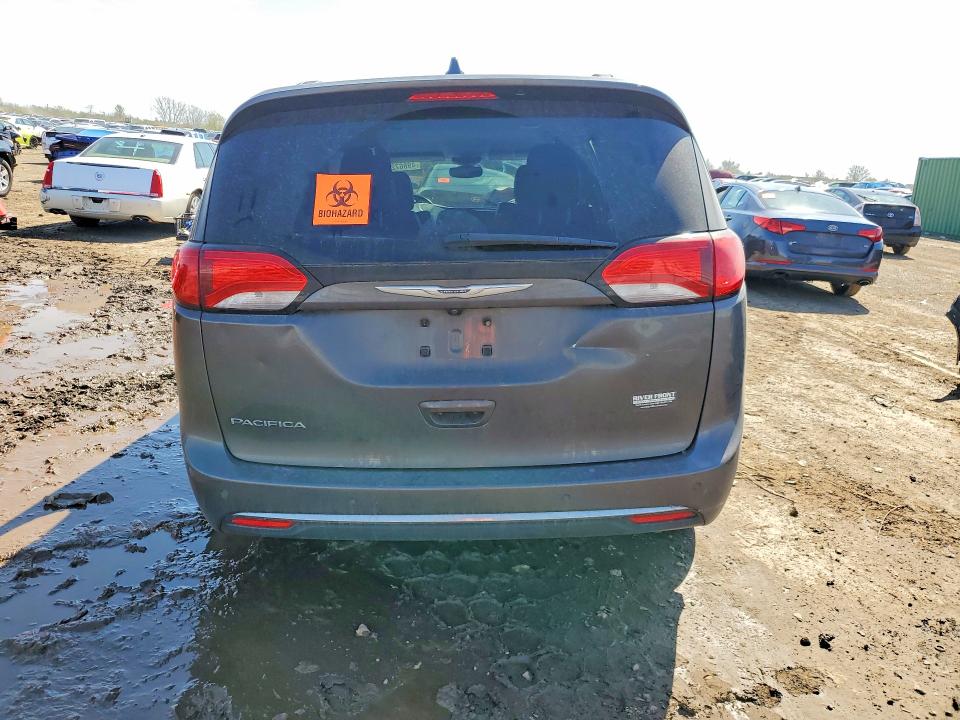 49867256 :رقم المزاد ، 2C4RC1EG9HR528907 vin ، 2017 Chrysler Pacifica مزاد بيع