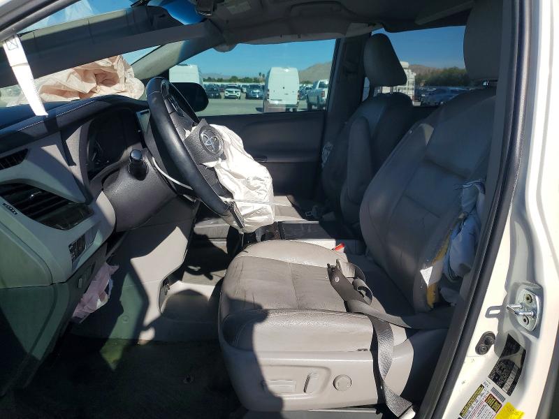51176076 :رقم المزاد ، 5TDYK3DC4GS722291 vin ، 2016 Toyota Sienna مزاد بيع