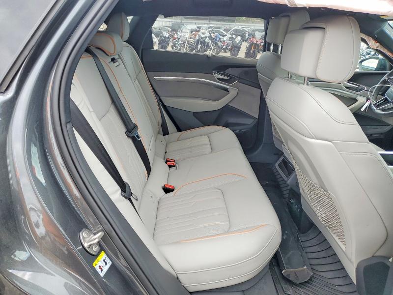 Продаж на аукціоні авто 2024 Audi Q8 E-tron, vin: WA16AAGE5RB024093, номер лоту: 48784256