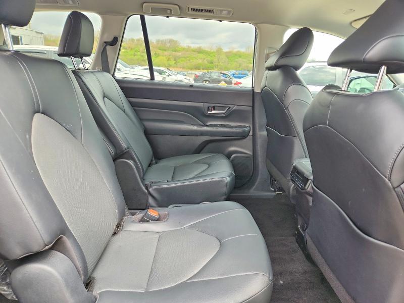 Продажа на аукционе авто 2024 Toyota Grand Highlander, vin: 5TDAAAB54RS066836, номер лота: 49663936