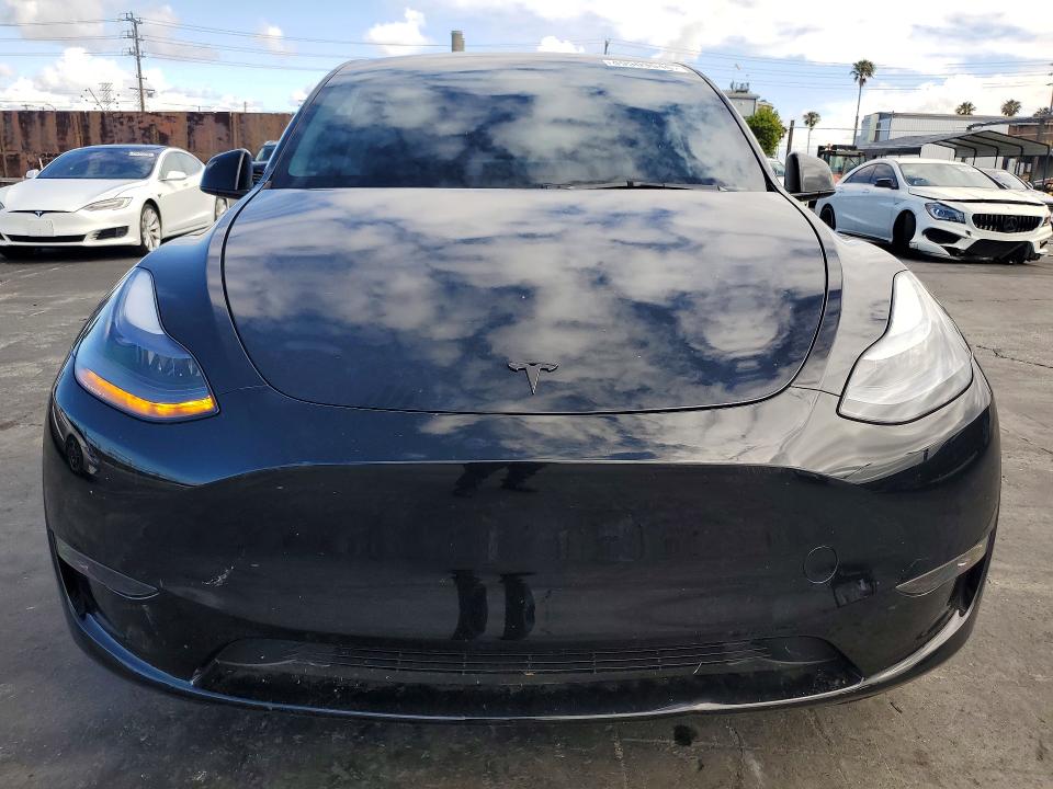2025 Tesla Model Y მანქანა იყიდება აუქციონზე, vin: 7SAYGDEF5SF300403, აუქციონის ნომერი: 49509646