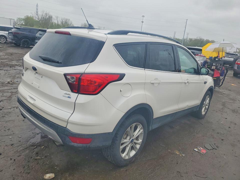 51756716 :رقم المزاد ، 1FMCU9HD1KUB98138 vin ، 2019 Ford Escape مزاد بيع