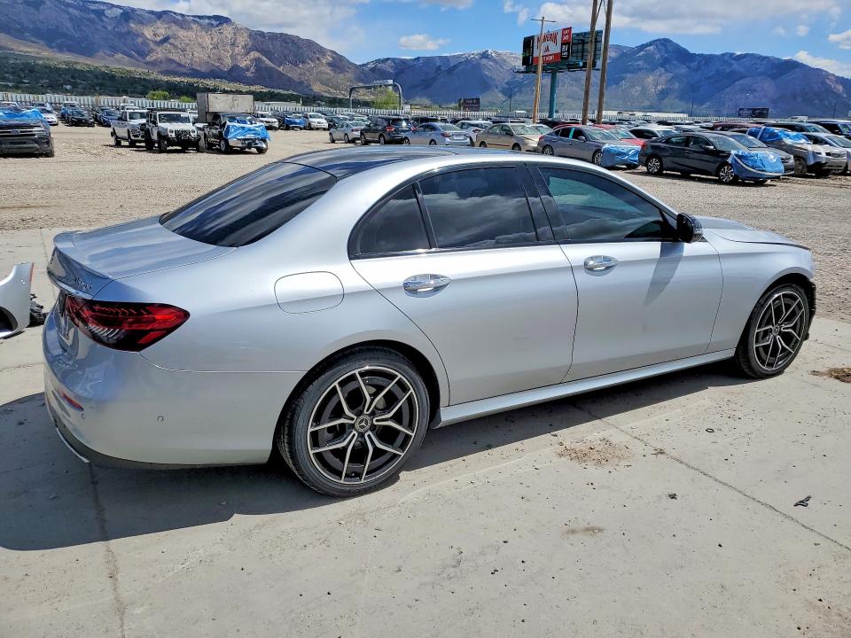 49500136 :رقم المزاد ، W1KZF8EB5NB020387 vin ، 2022 Mercedes-benz E مزاد بيع