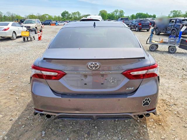 Продаж на аукціоні авто 2018 Toyota Camry, vin: 4T1BZ1HK9JU011661, номер лоту: 51496726