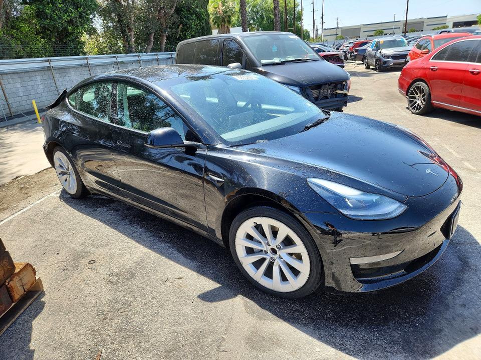 50304576 :رقم المزاد ، 5YJ3E1EA3NF188043 vin ، 2022 Tesla Model 3 مزاد بيع