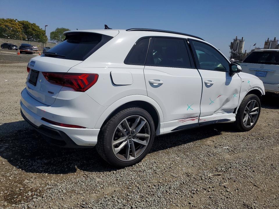 49630866 :رقم المزاد ، WA1DECF30R1190034 vin ، 2024 Audi Q3 مزاد بيع
