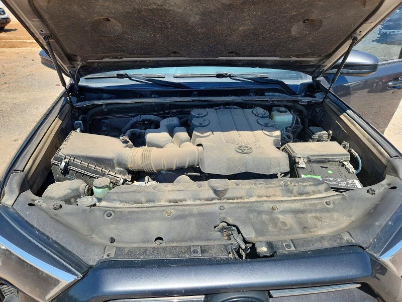 48956546 :رقم المزاد ، JTEMU5JR8M5909401 vin ، 2021 Toyota 4runner مزاد بيع