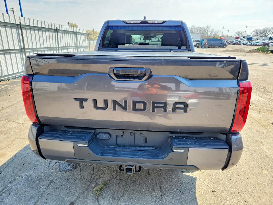 49269806 :رقم المزاد ، 5TFLA5AB3NX009801 vin ، 2022 Toyota Tundra مزاد بيع