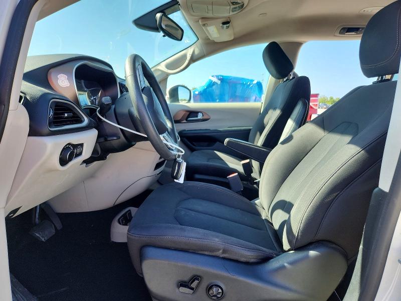 49297046 :رقم المزاد ، 2C4RC1DG9HR770856 vin ، 2017 Chrysler Pacifica مزاد بيع