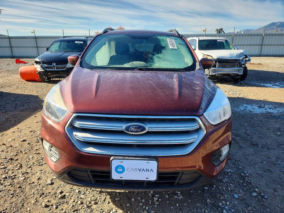 Продажа на аукционе авто 2018 Ford Escape, vin: 1FMCU0GD9JUC90755, номер лота: 49597616