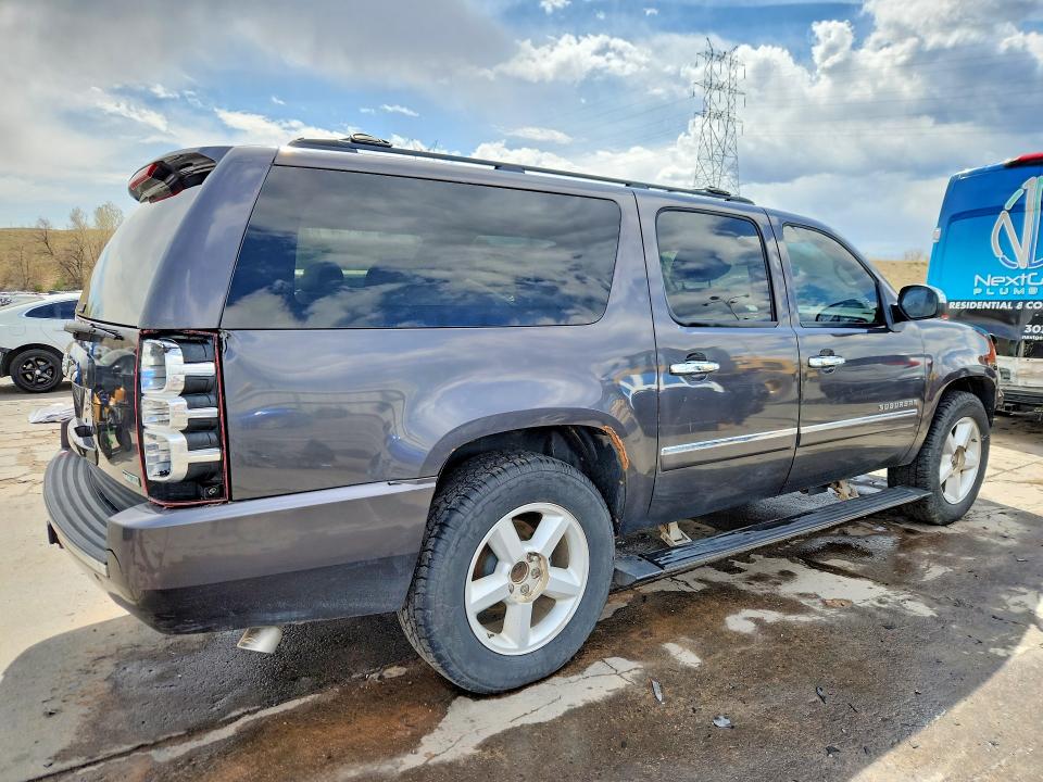 49312816 :رقم المزاد ، 1GNUKKE39AR147237 vin ، 2010 Chevrolet Suburban مزاد بيع