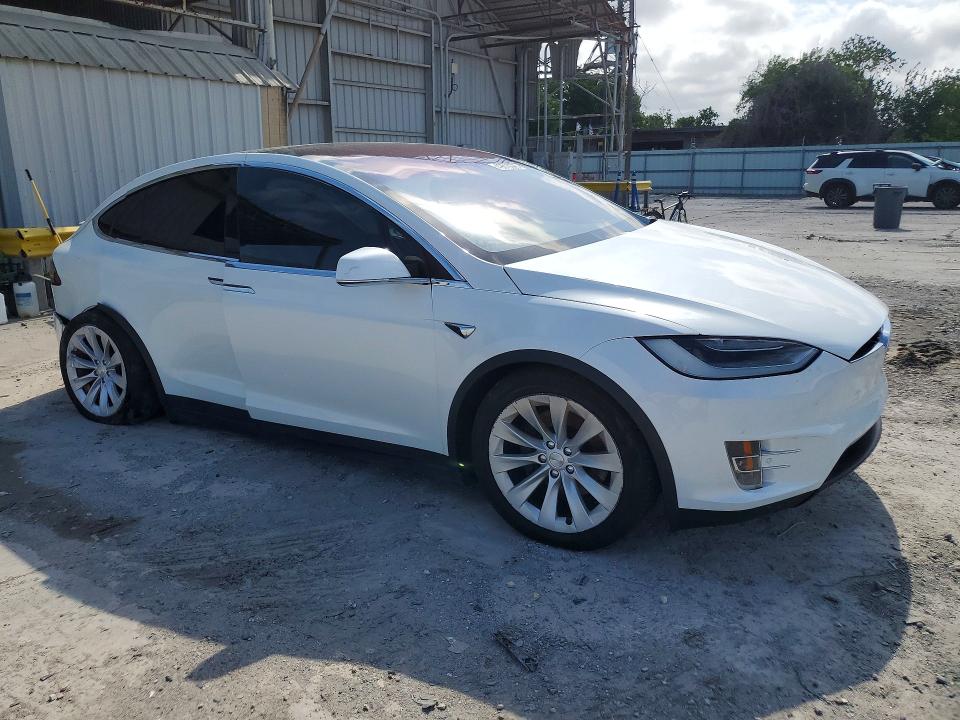 Продажа на аукционе авто 2020 Tesla Model X, vin: 5YJXCBE22LF237588, номер лота: 49715026