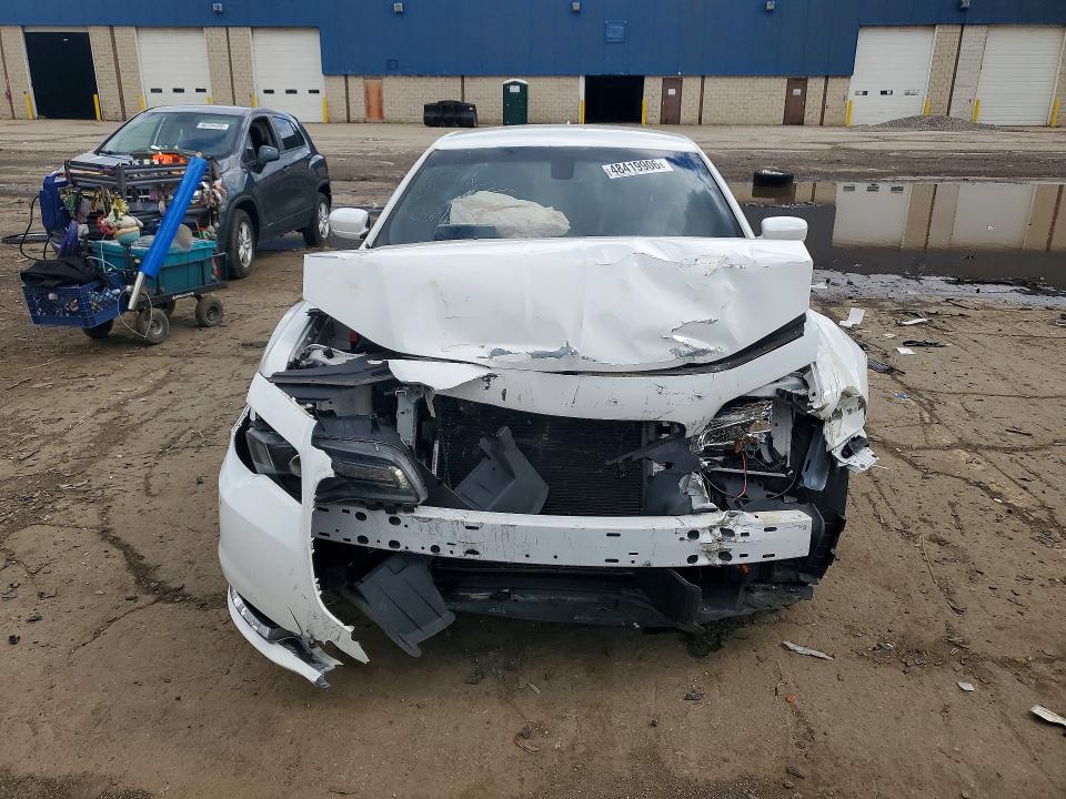 48419906 :رقم المزاد ، 2C3CCAGG3HH529967 vin ، 2017 Chrysler 300 مزاد بيع