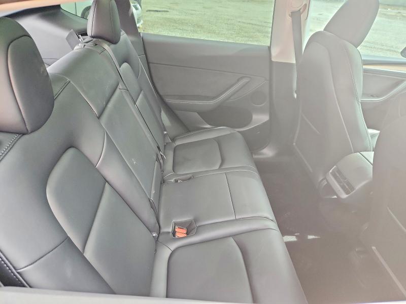 49755366 :رقم المزاد ، 7SAYGAEE8SF259710 vin ، 2025 Tesla Model Y مزاد بيع