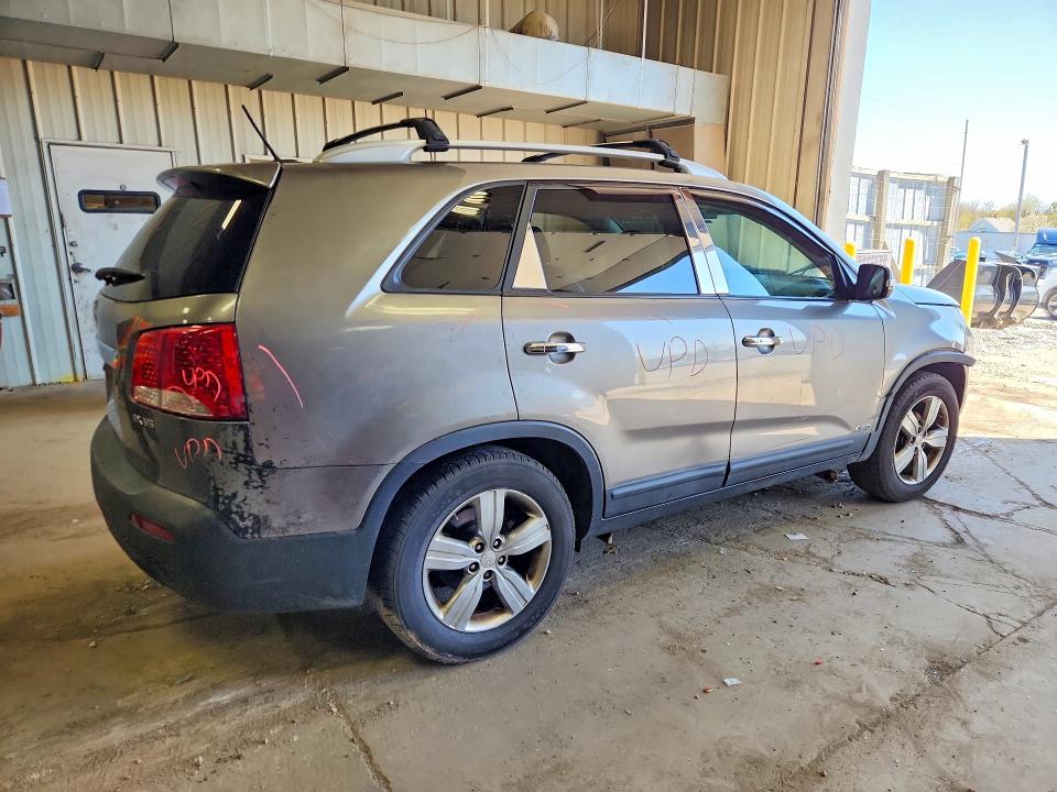 2013 Kia Sorento მანქანა იყიდება აუქციონზე, vin: 5XYKUDA23DG319493, აუქციონის ნომერი: 50533306