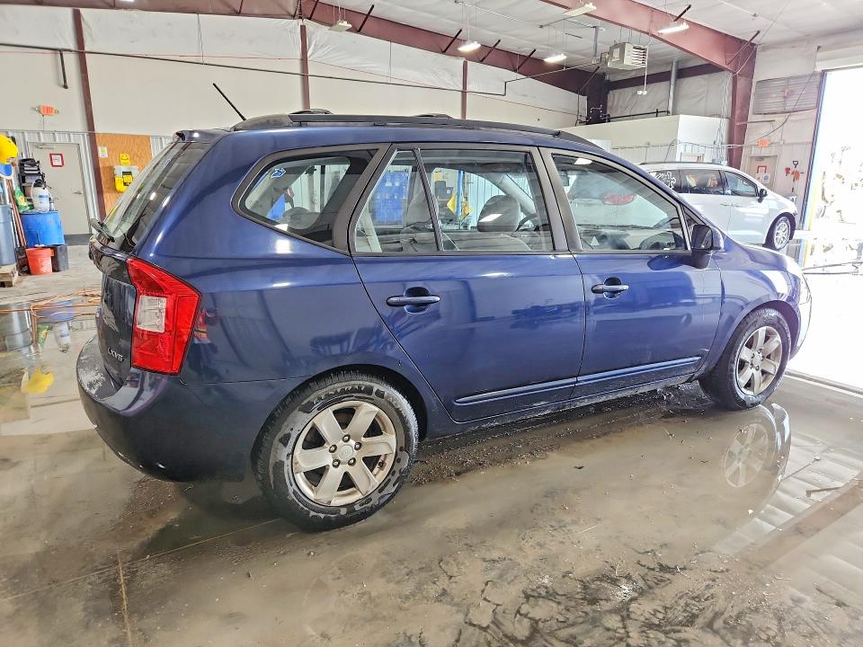 2008 Kia Rondo მანქანა იყიდება აუქციონზე, vin: KNAFG526887182616, აუქციონის ნომერი: 51112366