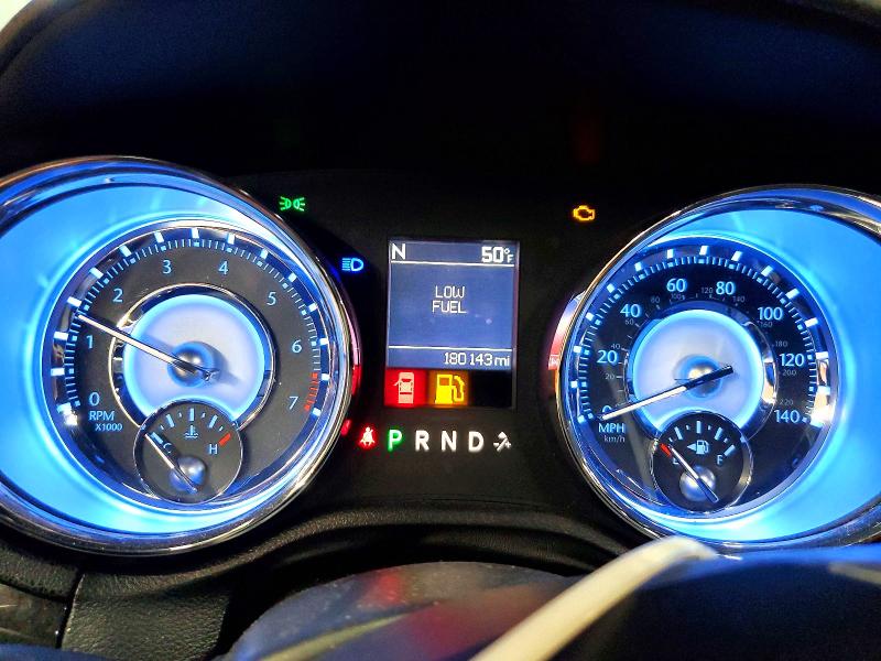 50300486 :رقم المزاد ، 2C3CA5CG0BH579879 vin ، 2011 Chrysler 300 مزاد بيع
