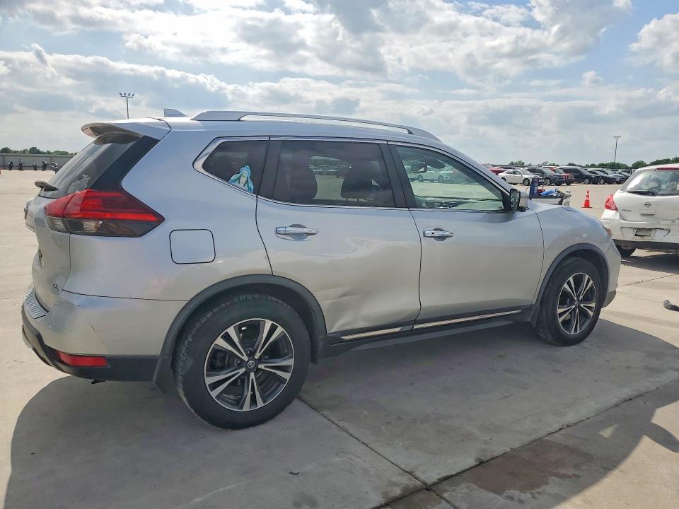 Продажа на аукционе авто 2017 Nissan Rogue, vin: JN8AT2MT7HW403692, номер лота: 50304326