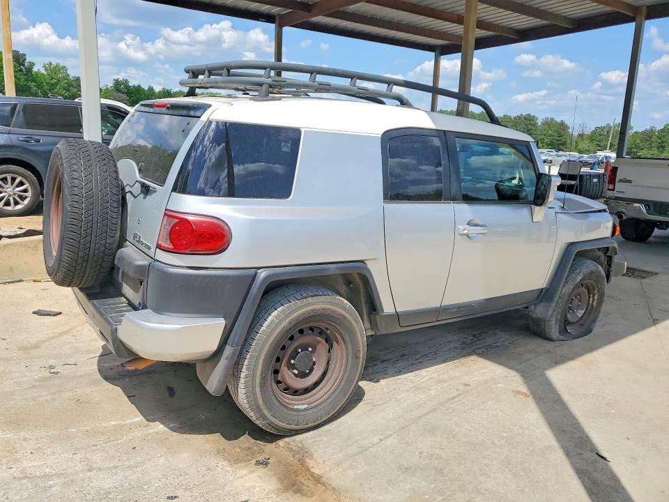 2007 Toyota Fj Cruiser მანქანა იყიდება აუქციონზე, vin: JTEBU11F270073950, აუქციონის ნომერი: 49950356