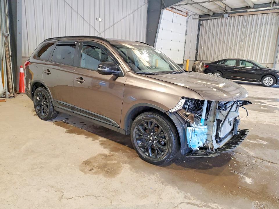Продаж на аукціоні авто 2018 Mitsubishi Outlander, vin: JA4AZ3A33JZ044988, номер лоту: 49293306