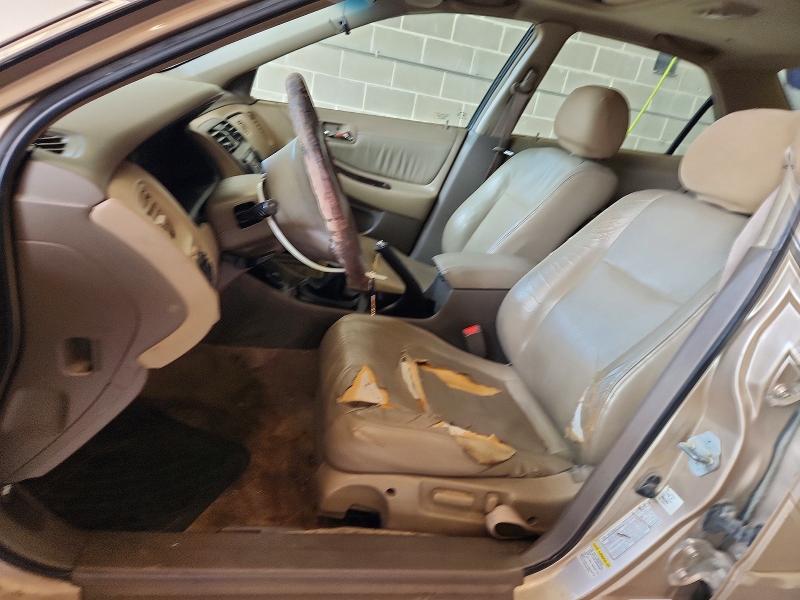 2000 Honda Accord მანქანა იყიდება აუქციონზე, vin: 1HGCG6586YA099781, აუქციონის ნომერი: 49507296