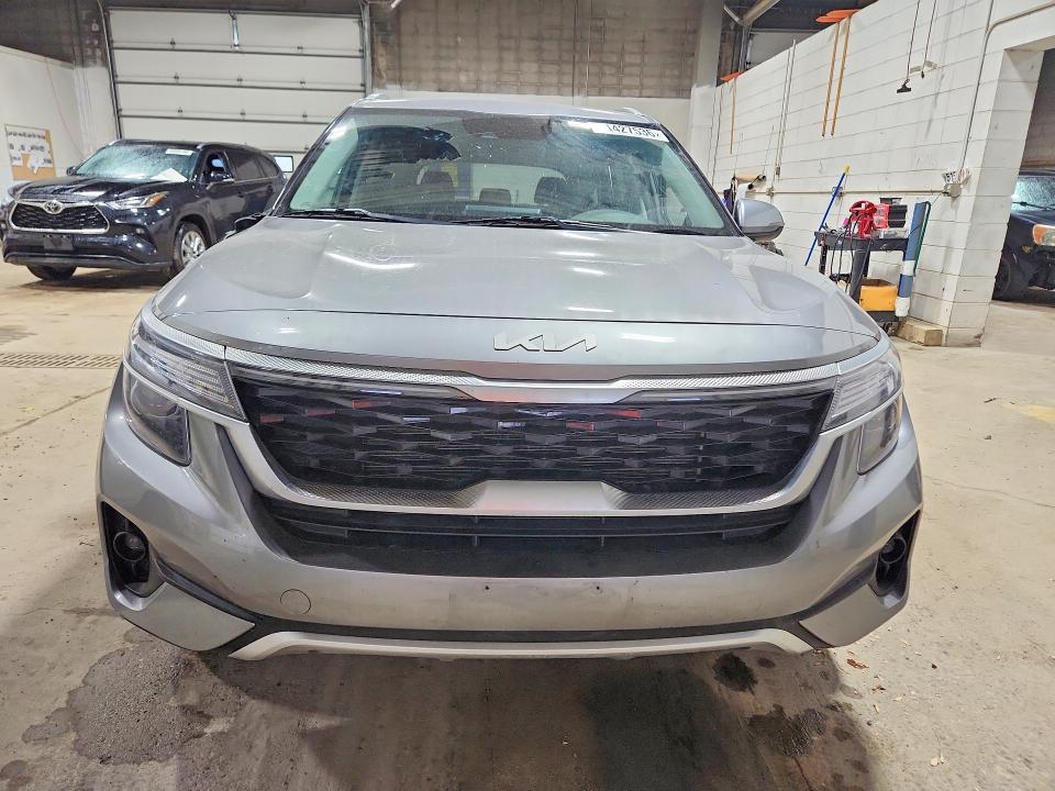 2022 Kia Seltos მანქანა იყიდება აუქციონზე, vin: KNDEUCAA9N7298419, აუქციონის ნომერი: 51427536