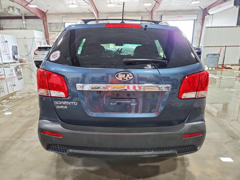 49915916 :رقم المزاد ، 5XYKT4A18BG168982 vin ، 2011 Kia Sorento مزاد بيع