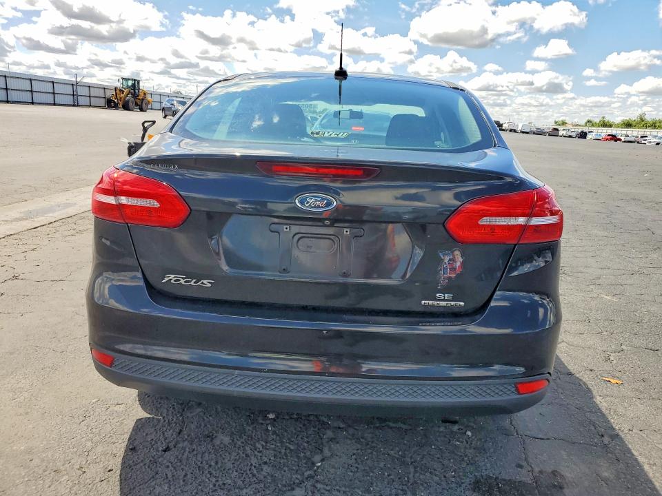 Продаж на аукціоні авто 2015 Ford Focus, vin: 1FADP3F21FL217223, номер лоту: 50530516