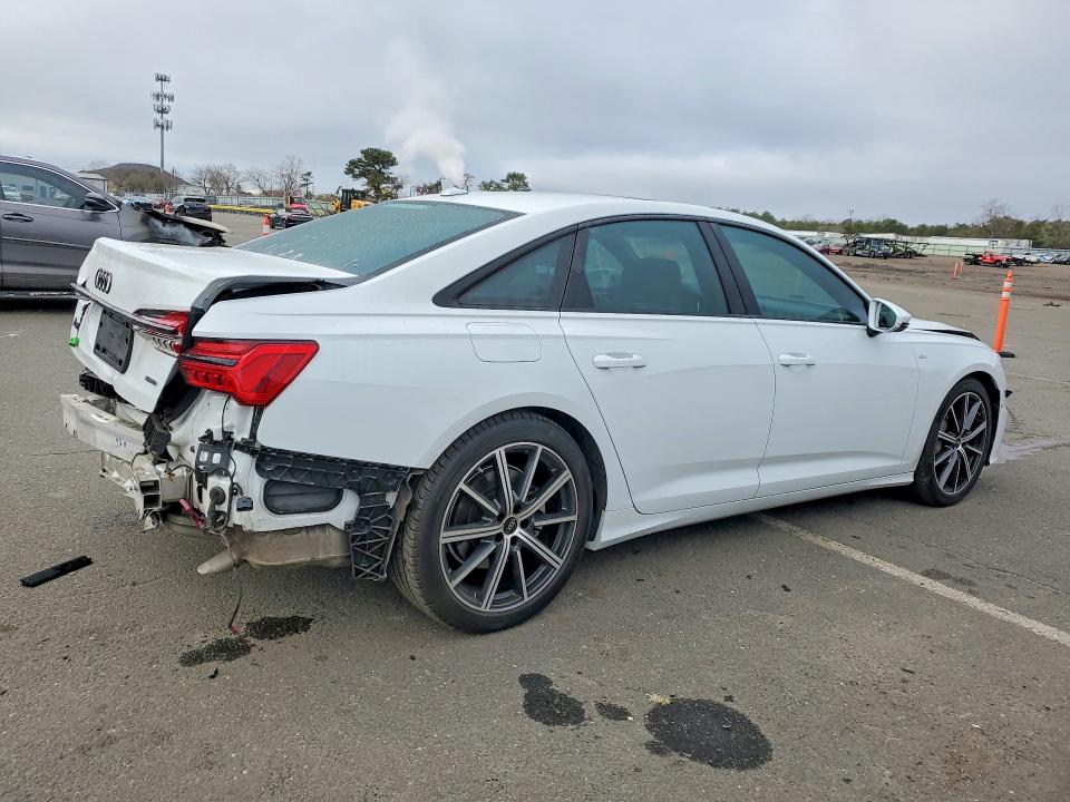 Продажа на аукционе авто 2024 Audi A6, vin: WAUM2BF24RN003304, номер лота: 49126726