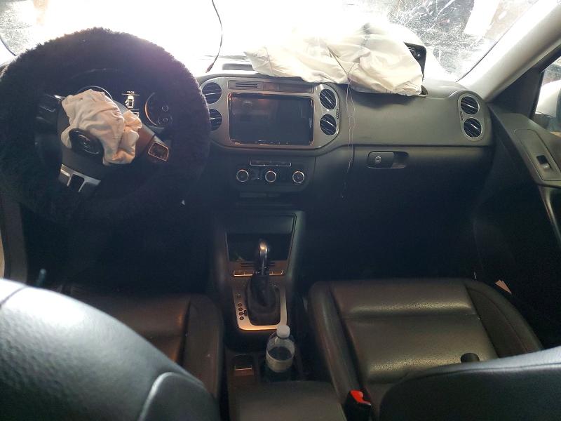 49391216 :رقم المزاد ، WVGBV7AX2CW599043 vin ، 2012 Volkswagen Tiguan مزاد بيع