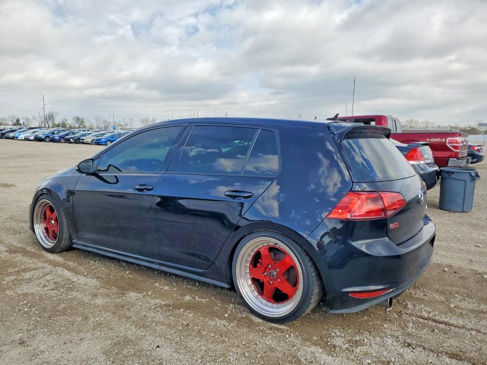 50405316 :رقم المزاد ، 3VW4T7AUXFM083989 vin ، 2015 Volkswagen Gti مزاد بيع