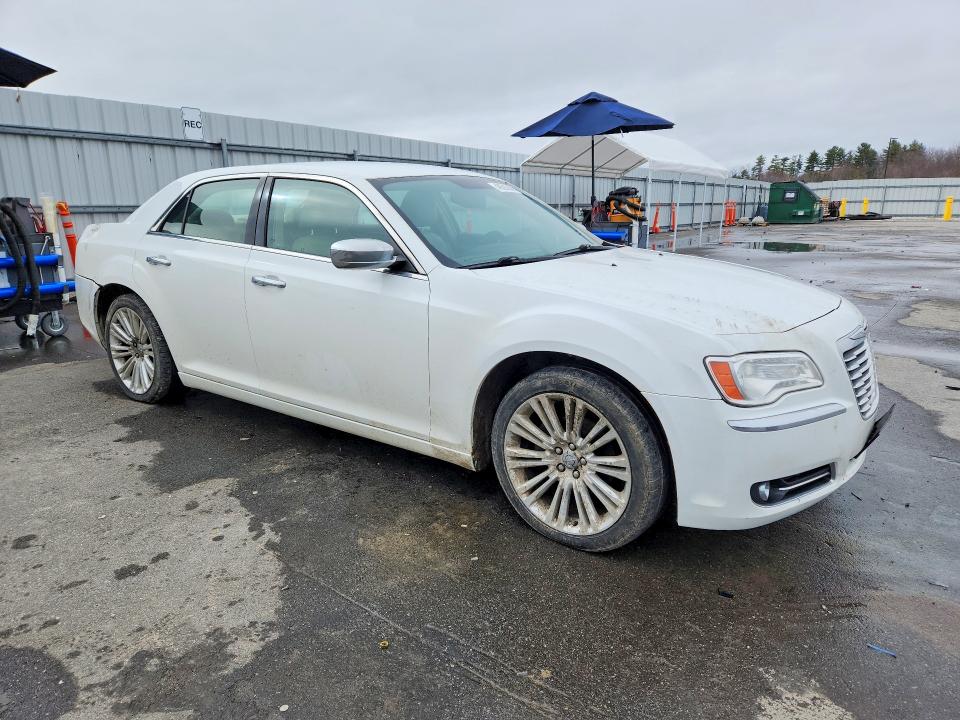 2011 Chrysler 300 მანქანა იყიდება აუქციონზე, vin: 2C3CA5CGXBH585172, აუქციონის ნომერი: 48593946