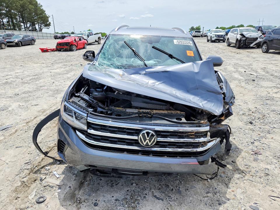 52033326 :رقم المزاد ، 1V2JE2CA8NC222053 vin ، 2022 Volkswagen Atlas Cross Sport مزاد بيع