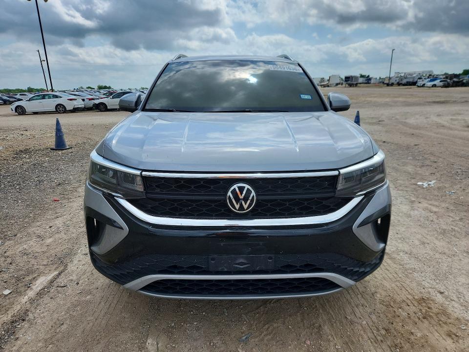 50491636 :رقم المزاد ، 3VVSX7B29PM335908 vin ، 2023 Volkswagen Taos مزاد بيع