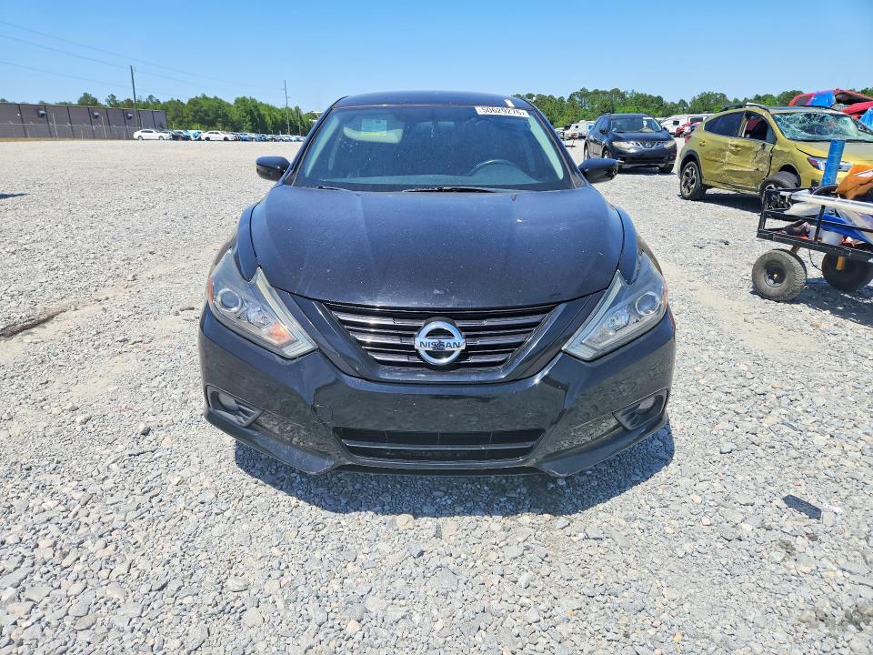 Продаж на аукціоні авто 2018 Nissan Altima, vin: 1N4AL3AP0JC234055, номер лоту: 50629276