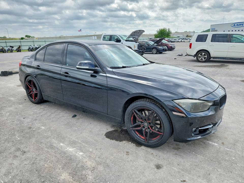 49865336 :رقم المزاد ، WBA3C1C53DF434690 vin ، 2013 Bmw 328 مزاد بيع