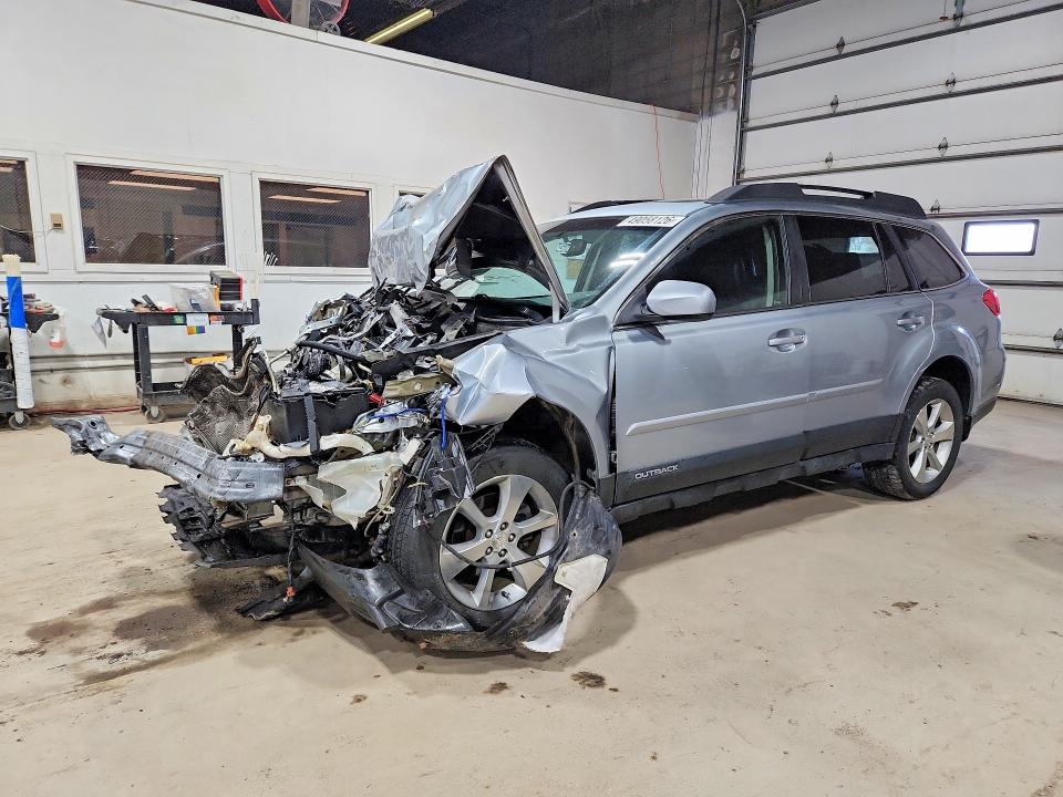 Продажа на аукционе авто 2014 Subaru Outback, vin: 4S4BRCLC0E3201081, номер лота: 49058126