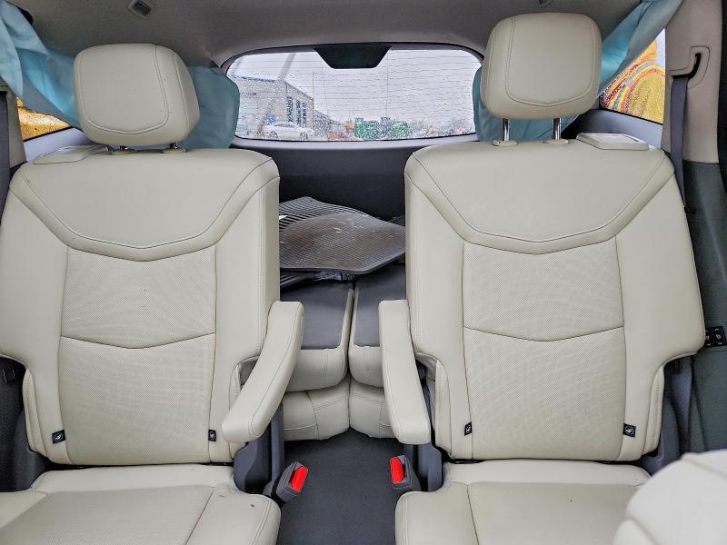 47512356 :رقم المزاد ، 1GYKPDRSXPZ152044 vin ، 2023 Cadillac Xt6 مزاد بيع